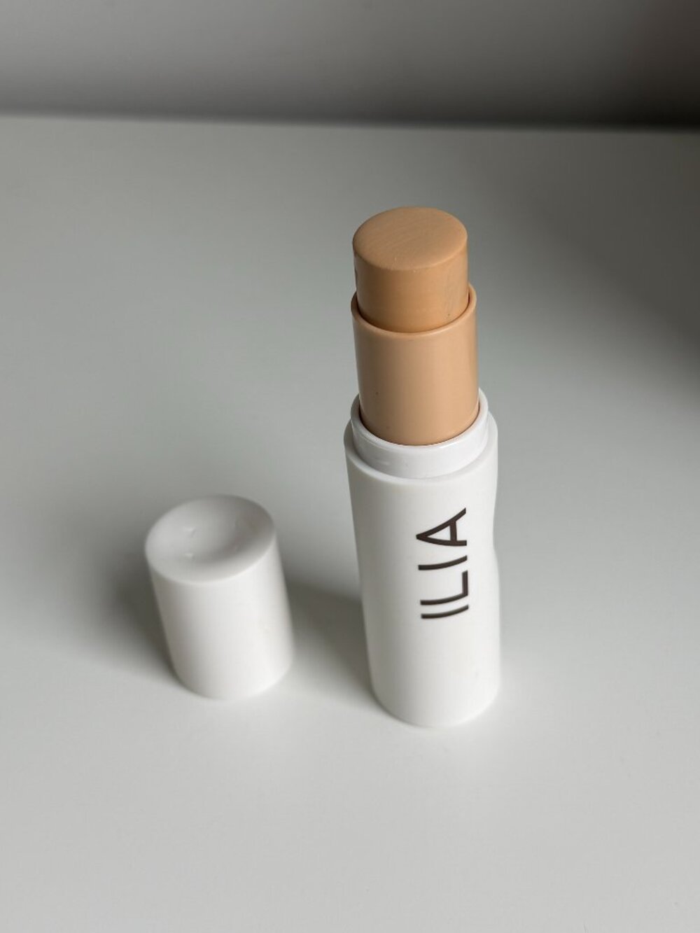 NWT ILIA Skin Rewind Complexion Stick 13O Hickory